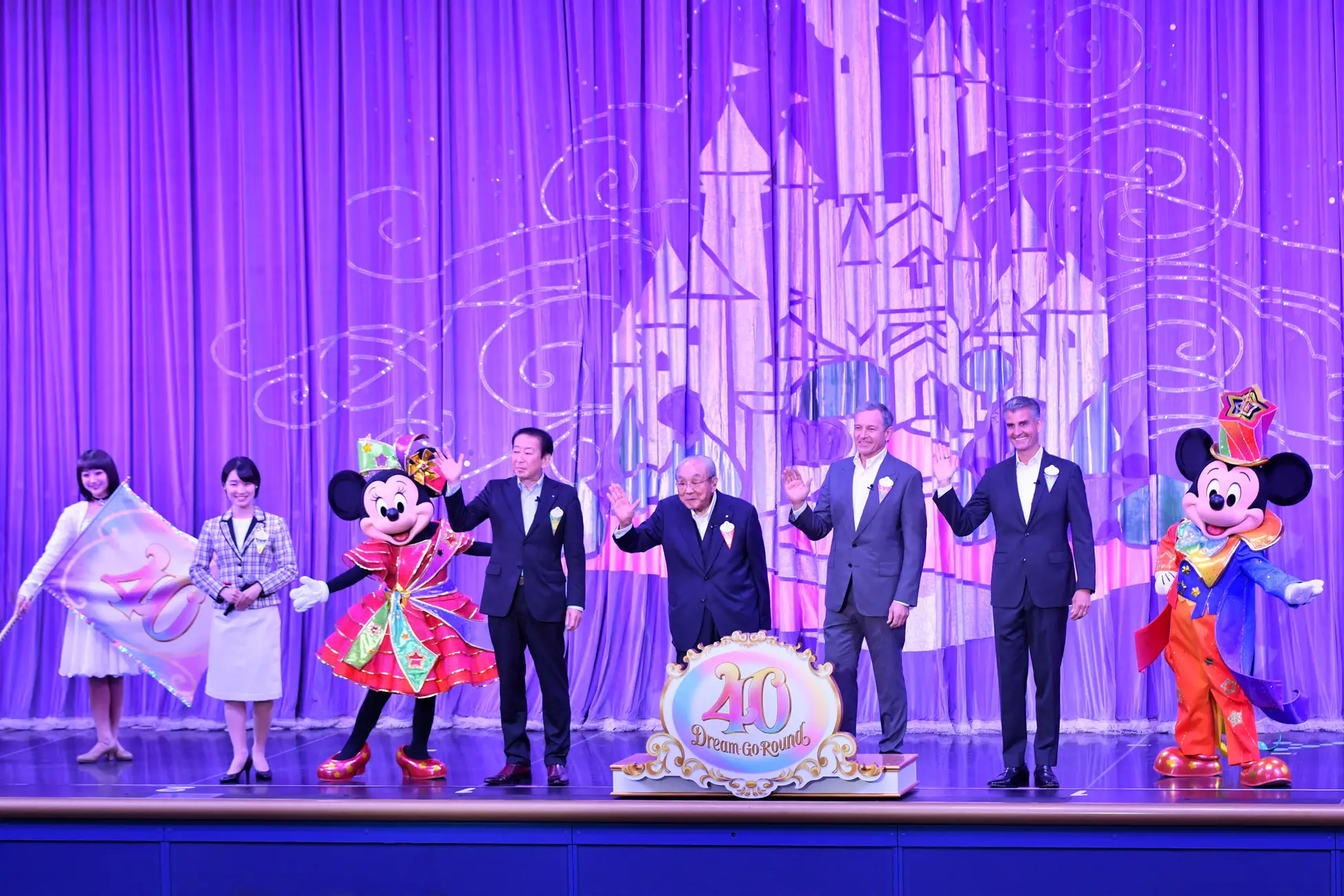 アニバーサリーイベント「東京ディズニーリゾート40周年“ドリームゴーラウンド”」の開幕を祝うオープニングセレモニー開催